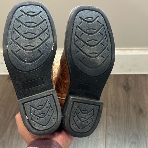 Shyanne Brown Leather Western Kids Boots with Floral Design - Picture 3 of 11